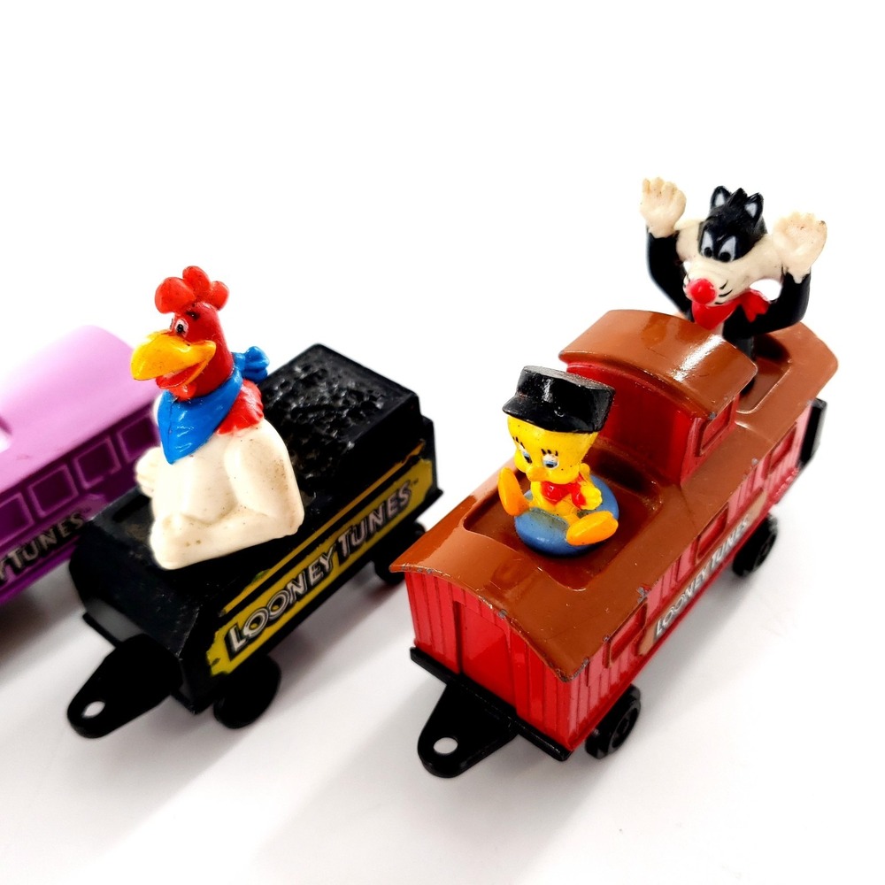 Vintage 1989 Ertl Looney Tunes Bugs Bunny & Friends Diecast Train - Picture 4 of 6